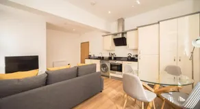 Marlborough Hall Apartment - Quiet - Image 2