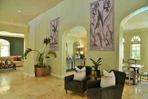 Hyde Park Retreat - Image 2