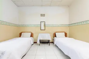 Hotel Al Hakim Syariah Redpartner - Image 2