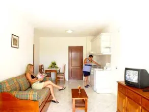 Apartamentos King's - Image 1
