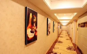 Rongxin Holiday Hotel - Image 5
