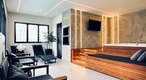 BLUE HAT - Apart Hotel - Image 2