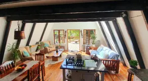 Hide Away Cabin - Image 3