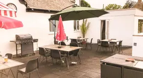 Deers Leap, A modern new personal double bedroom holiday let in The Forest Of Dean - Image 2
