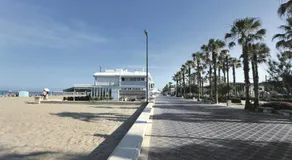 Holiday Apartments Malvarrosa Beach - Image 4