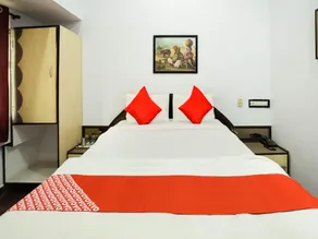 OYO 72185 Hotel Centre Point - Image 3