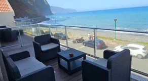 Ocean Breeze Apartment - Image 3