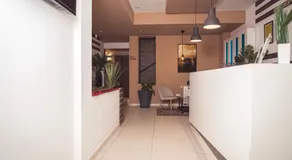 Hotel Tazz - River Front Oasis Collection - Image 2