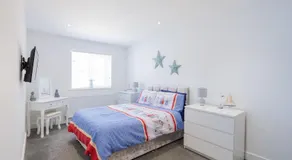 Cleethorpes Holiday Home SLEEPS 6 - Image 2