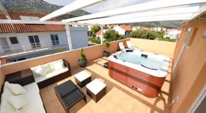 Luxury penthouse with jacuzzi in Orebić (Dalmatia) - Image 2