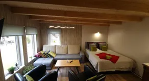 Sipis House - Image 2