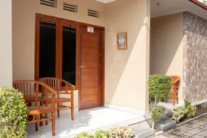 RedDoorz near Buleleng Harbour 2 - Image 5