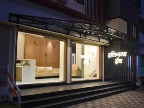 Hotel Elegance Inn - Image 2