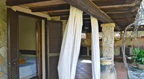 Villa Charlie se trouve à 100 mètres de la plage de Porto Giunco - Image 3