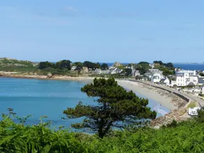 Studio in Plougasnou with Sea View and Beaches - Image 5