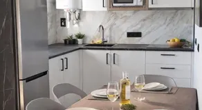 Modern apartment with canal views in Empuriabrava - Terrace & WiFi - Image 4