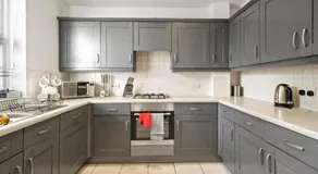 Lovely 4 Bedroom House in Central York - Sleeps 10 - Image 3