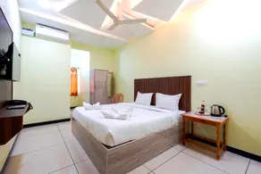 Hotel Mini Escape Perungalathur - Image 2