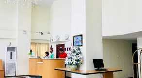 Hotel Broadway Yangon - Image 5