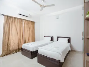Splendid Room - Image 5