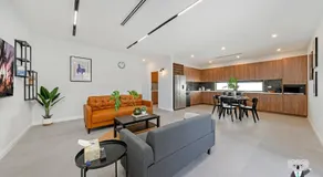 KozyGuru | Cobbitty | Comfy 4BR House - Image 3