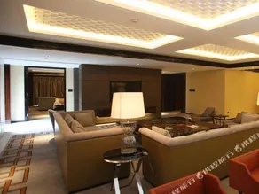 Dongfang Mingyuan Hotel - Image 4