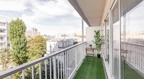 Appartement avec parking et terrasse Métro 7 et Paris - Image 5