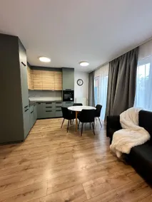 IOS Apartments - Garden with Free Parking - Image 2