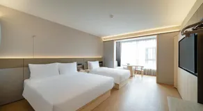 JI Hotel Sanya Center - Image 3