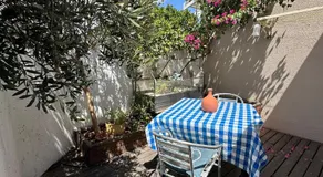Woodbridge Island En-suite 3min Beach Secure Luxury - Image 4