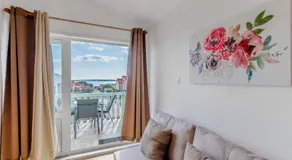 Appartement de vacances avec jardin, barbecue et terrasse | Vue jardin - Image 2