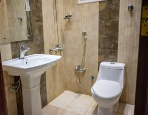 AHLIN FOUR SERVICED APARTMENTS - Image 2