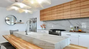 Luxury Cardiff by-the-Sea Ocean View Parkhouse - Image 3