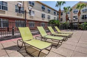 Studio 6 Suites Jacksonville Deerwood Park FL - Image 5