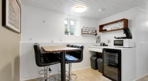 Grettir Guesthouse Downtown Charm - Image 3
