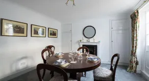 At Home in Chelsea - Image 5