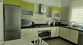 Villa - Image 3