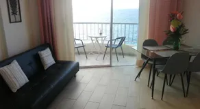 ESTUDIO Vistas al Océano y Playa - Image 2