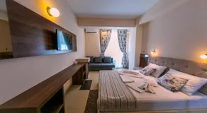 Jijo's Hotel - Image 2