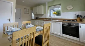 Roslin - Image 5