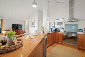 Blissful Birchs Bay - Gorgeous 3 Bedroom House - Image 4