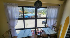 Clock Inn Backpackers Hostel - Image 4