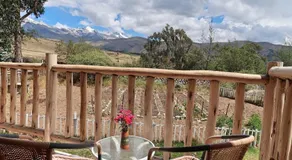 The Lazy Dog Inn a Mountain Lodge - Image 4