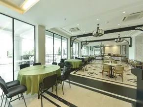 Savanna Hill Resort - Image 2