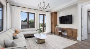 Vancouver Vacation Home - Image 2
