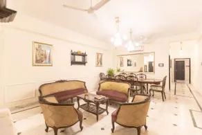 Zamindar Suite on Park St. - Image 4