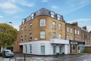 JOIVY Contemporary apartment in the heart of Fulham - Image 5