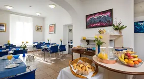 Hotel Zurigo Downtown - Image 3