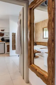 Niki Savvas Studio & Suites - Image 5