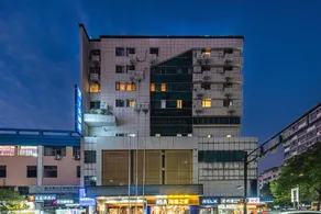 7Days Inn Yingtan Center Square - Image 4
